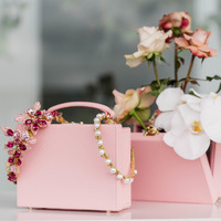 28  MEAGHAN COLES  MKC2111